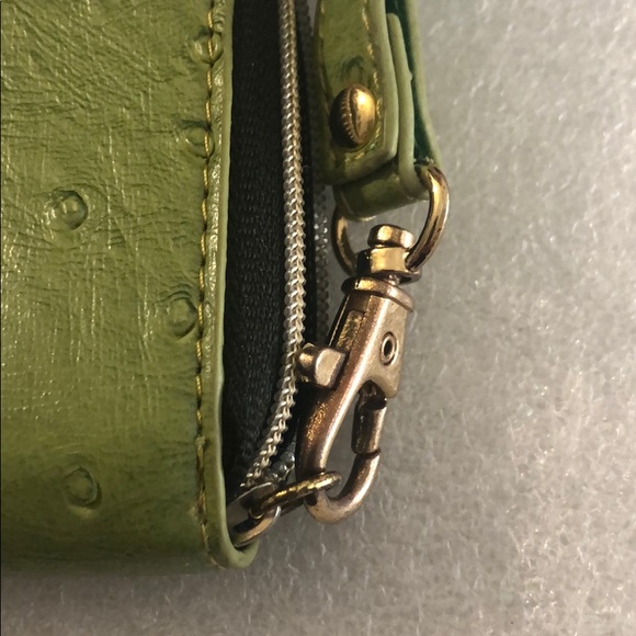 Perillini olive green wristlet - Picture 3 of 16